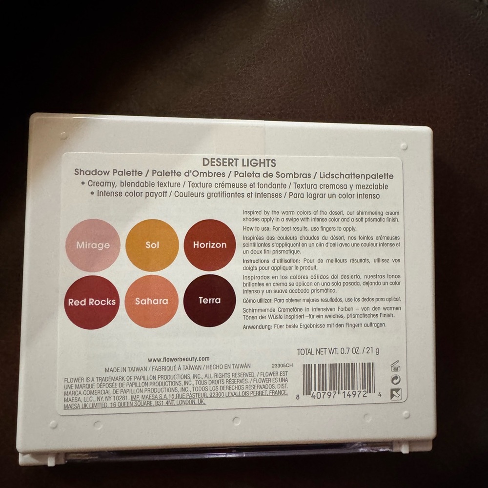 New. Flower Desert Lights Eyeshadow Palette 6 Colors. Blendable, Intense Shimmer - Picture 4 of 6